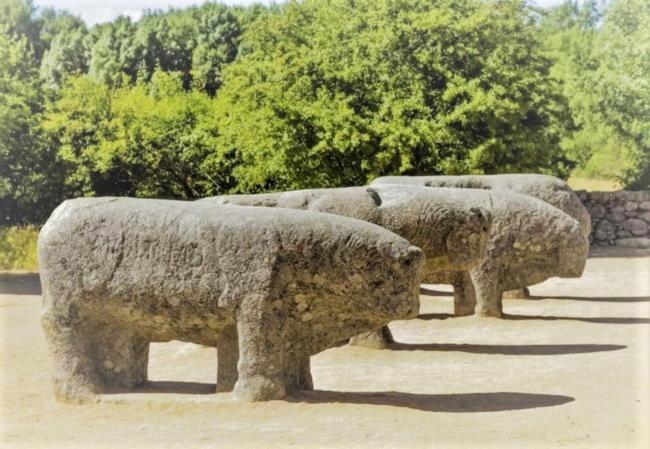 Ruralrut-El Tiemblo Wifi, Cabina De Hidromasaje, Aire Acondicionado Y A Pocos Metros De Zonas De Bano Naturales Екстер'єр фото
